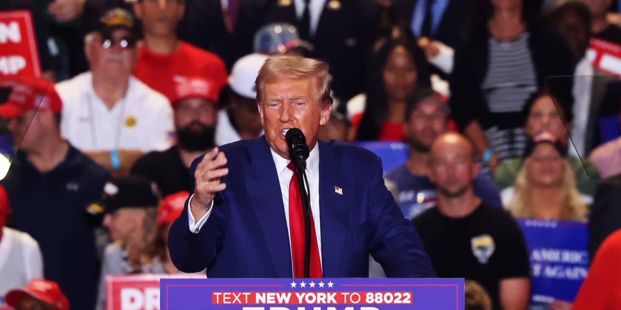 Trump's 10% Credit Card Rate Cap Proposal: Banking Sector Impact and Implementation Uncertainty Analysis