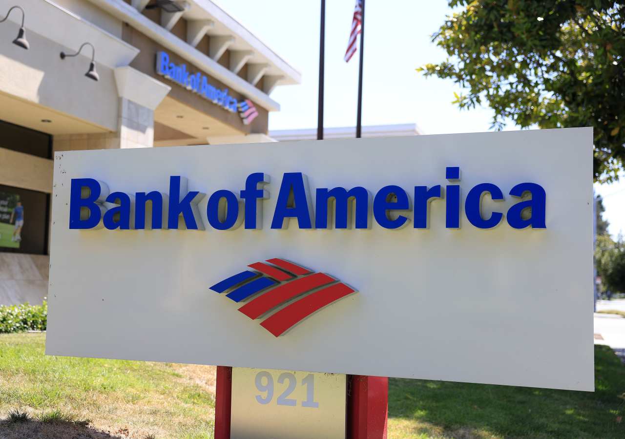 Bank of America lifts its profit outlook. Here’s why it’s not boosting the stock.