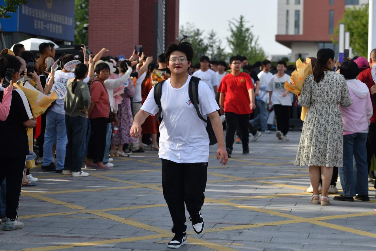 China’s Youth Job Market Is A Nightmare. It’s Changing The Face Of The ...