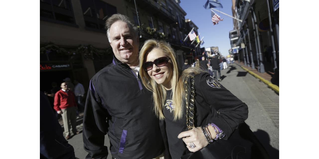 'The Blind Side' Tuohy family say they will end conservatorship of Michael Oher - Vimarsana News