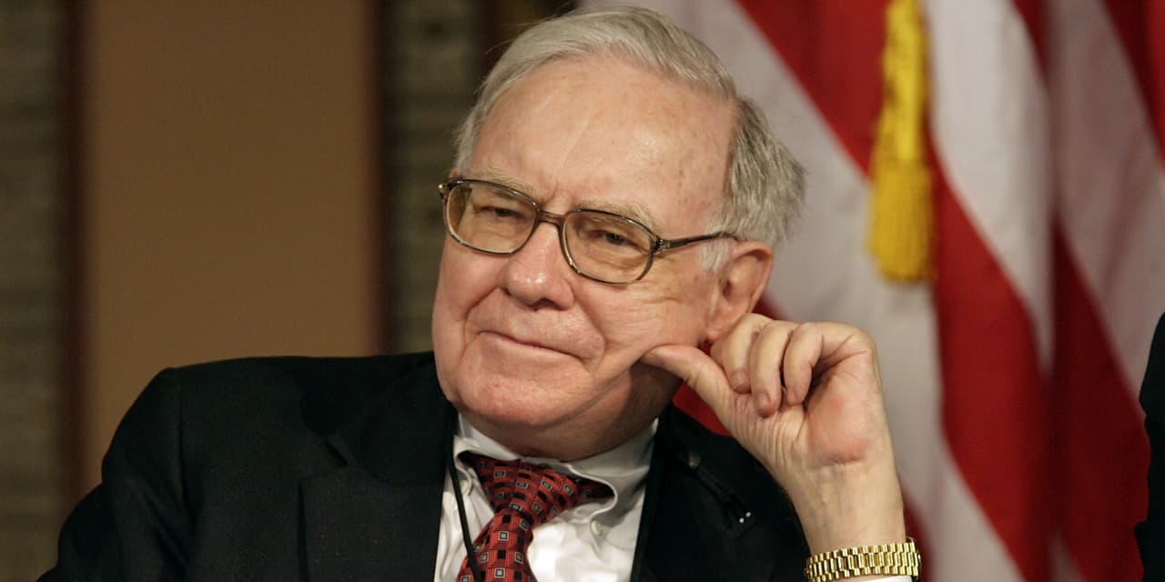 Warren Buffett once said this was 'probably the best single measure of where valuations stand.' Should you use it when you invest? - Vimarsana News
