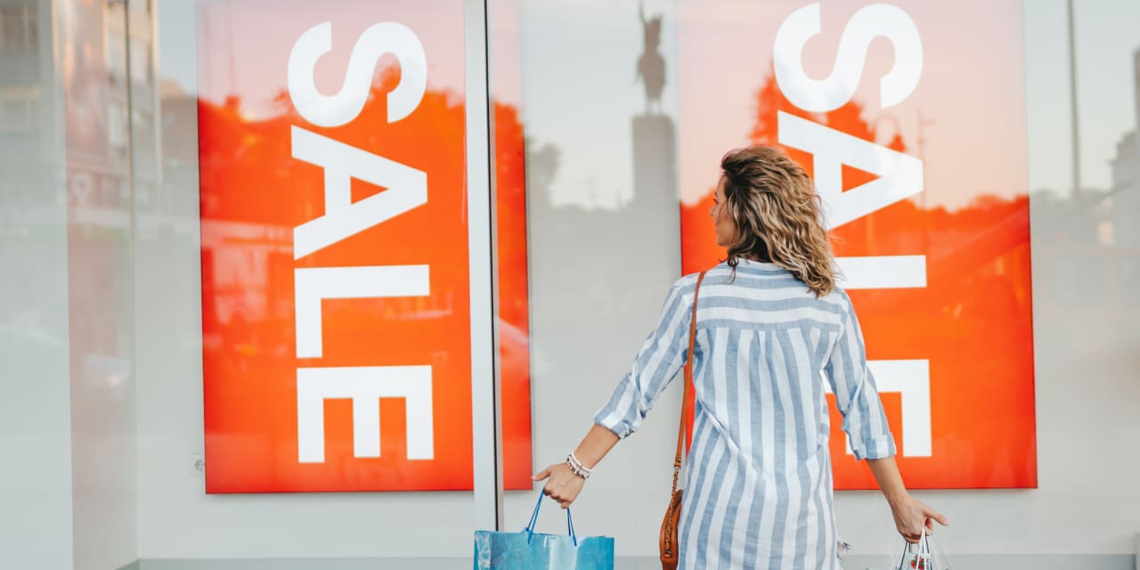 How smart shoppers can make the most of late summer and fall sales