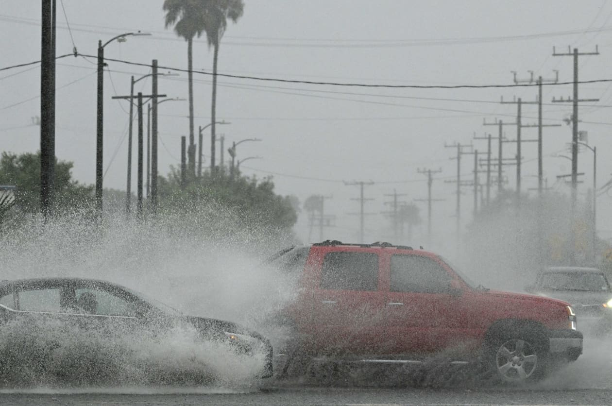 Hilary drops torrential rain on Southern California as first tropical ...