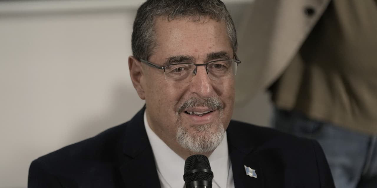 Guatemala progressive’s presidential victory certified, but his party is suspended from operating