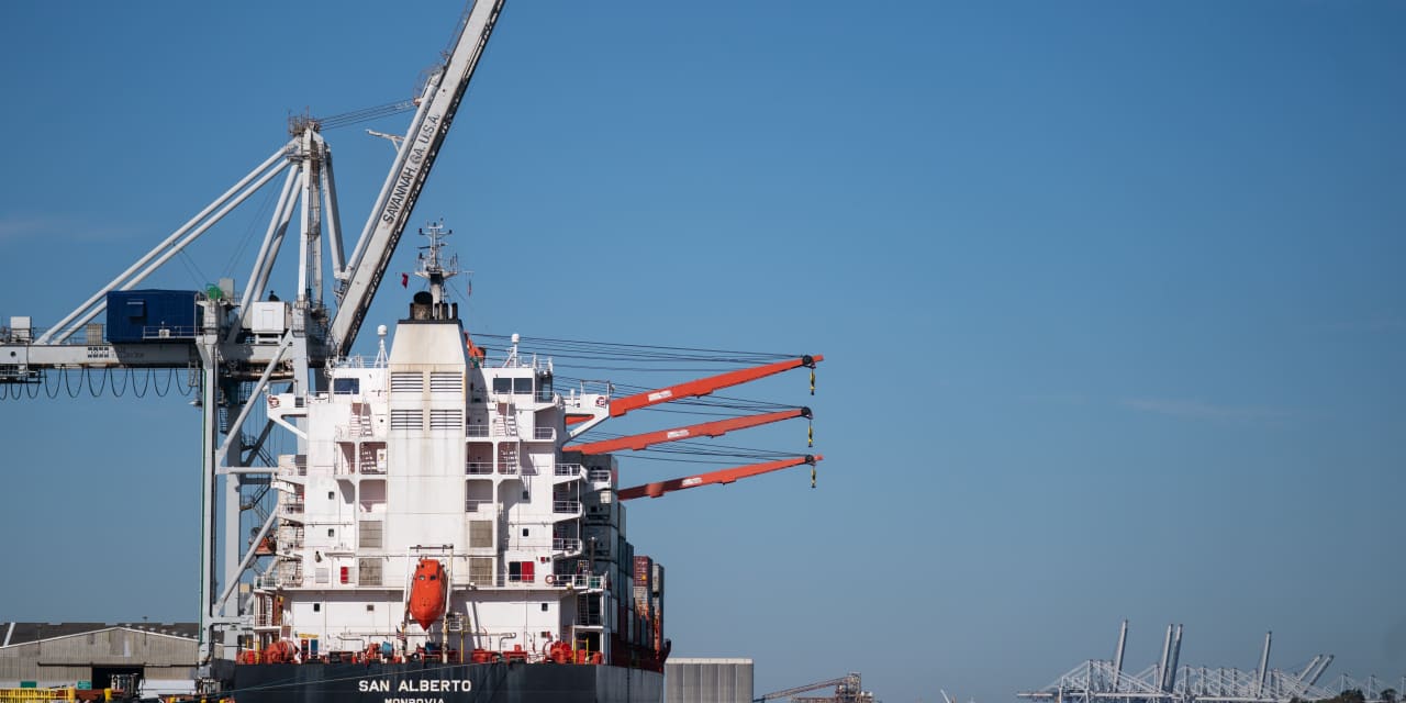 U.S. trade in goods widens in July