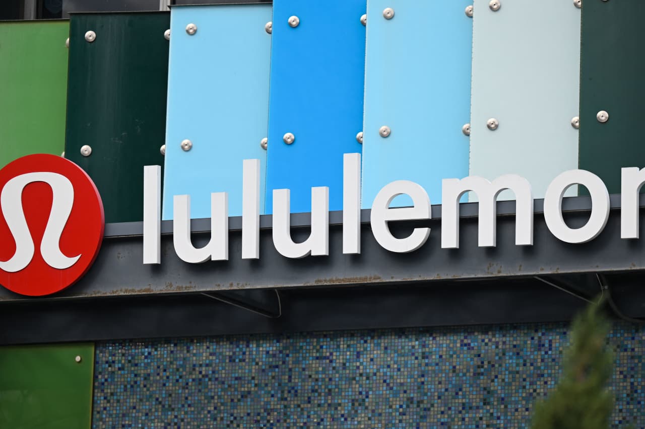 Lululemon shares jump as holiday-quarter sales surge