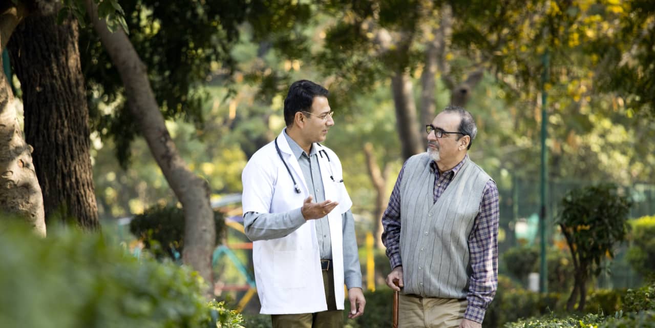 When a cardiologist invited his patients to walk with him in a local park, 100 people showed up. It was the beginning of a global program. - Vimarsana News