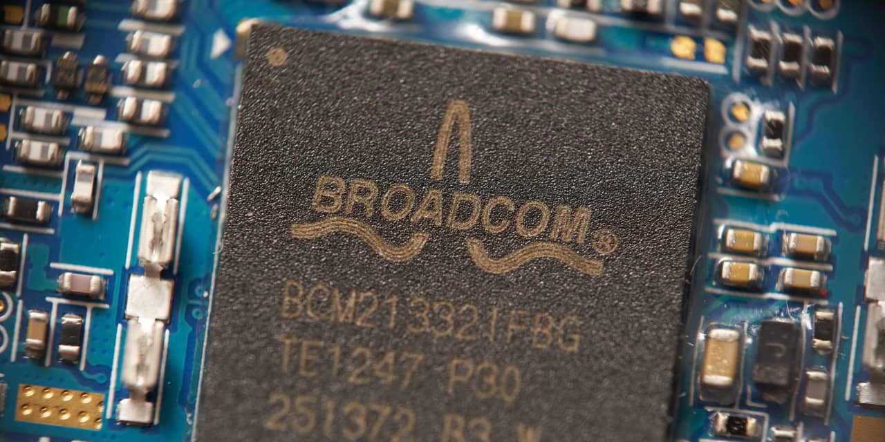 Broadcom underwhelms amid 'sky-high' AI expectations - Vimarsana News