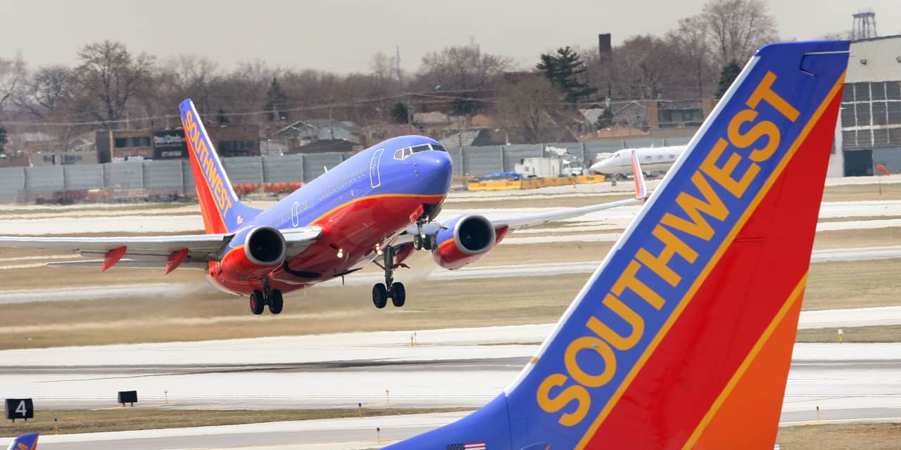 Southwest Airlines stock falls as last-minute leisure bookings disappointed - Vimarsana News
