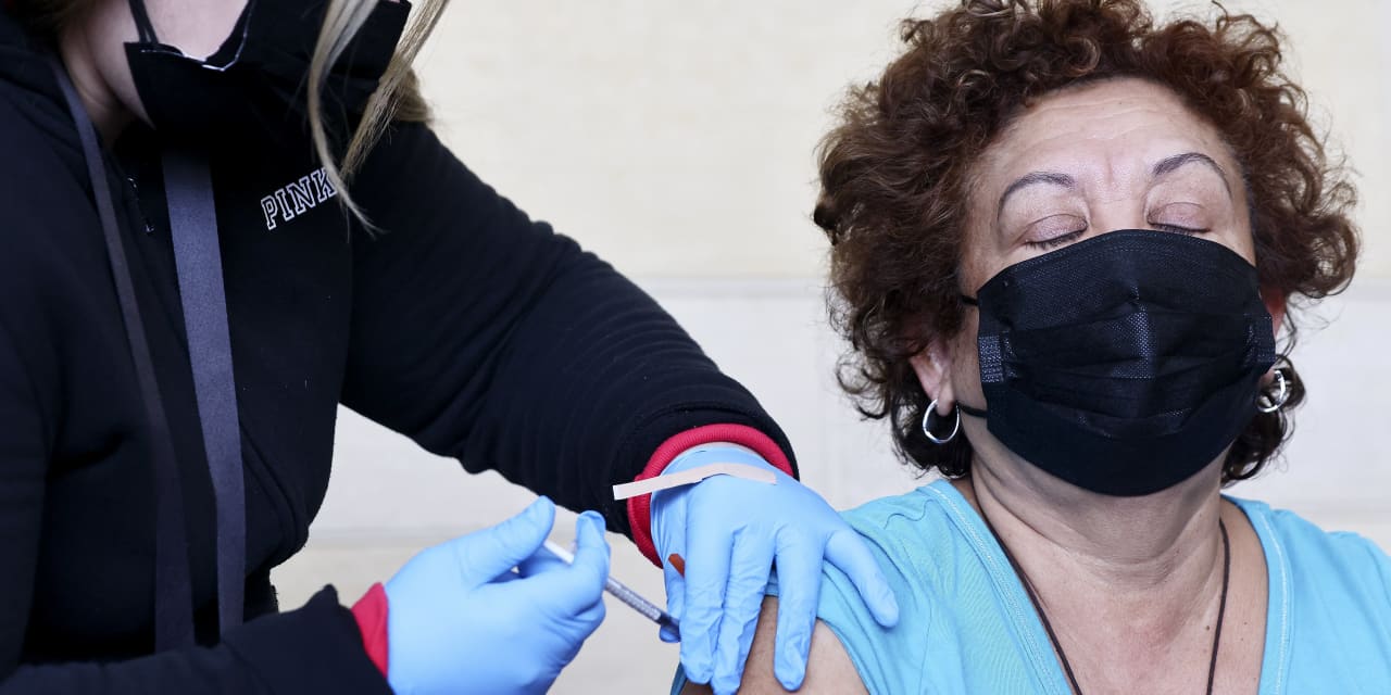 CDC advisers recommend updated COVID shots for people 6 months of age and older