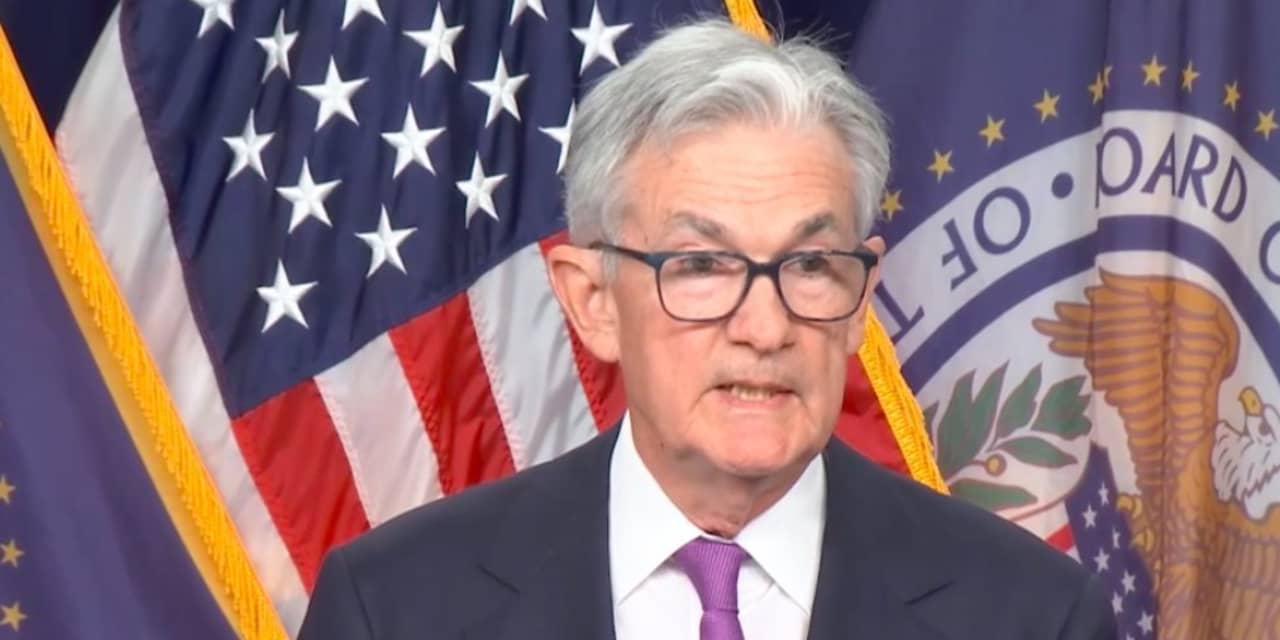 Powell raises eyebrows after using an iPad for the first time