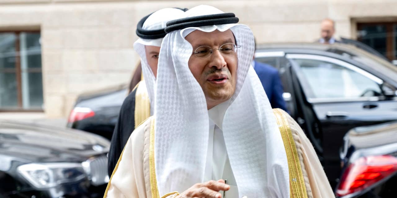 : Saudi Arabia to extend 1 million-barrel-a-day oil production cut through December