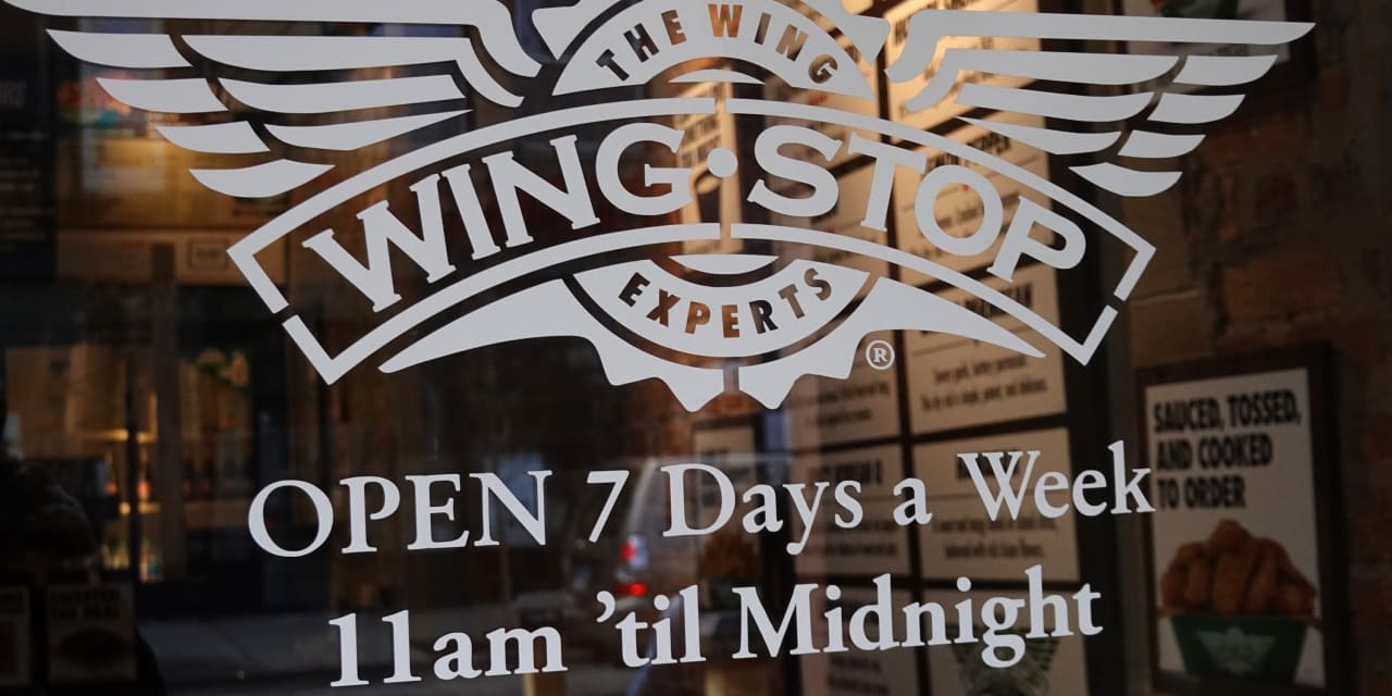 Wingstop is becoming more boneless, and more insulated from wing prices as it expands, analysts say - Vimarsana News