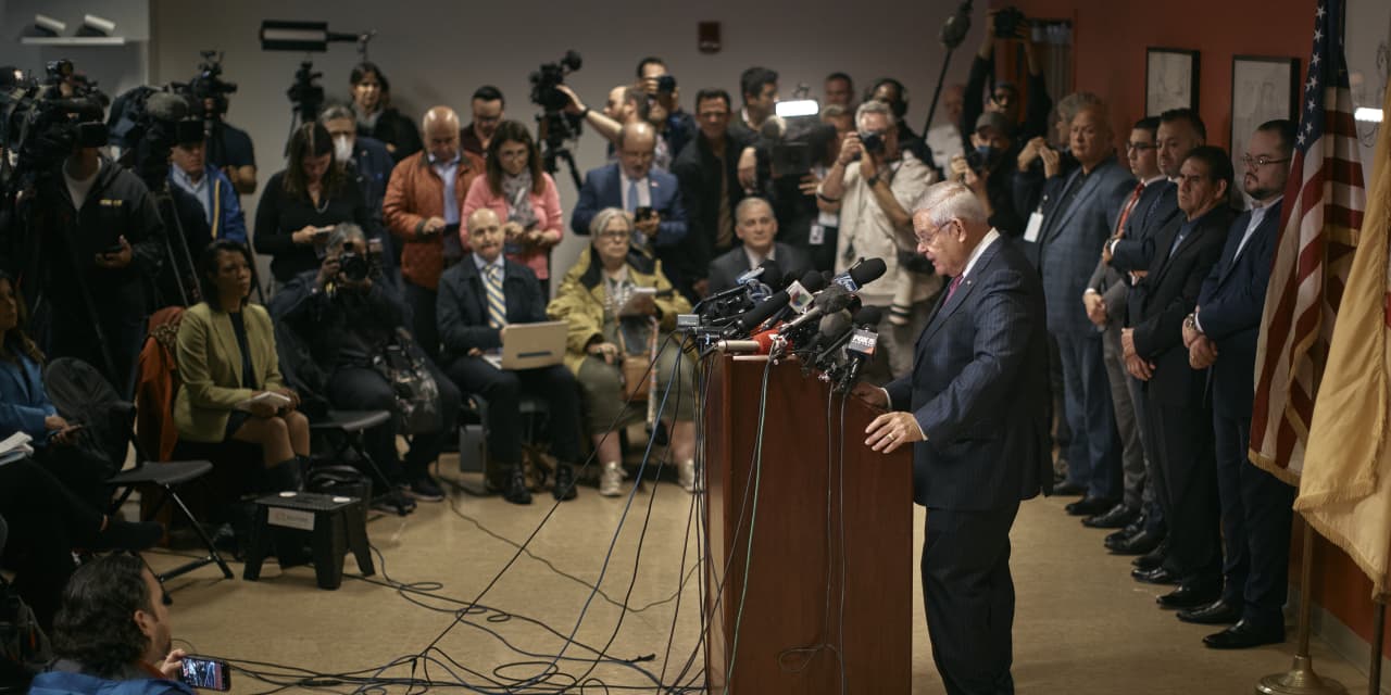 Fellow New Jersey senator Cory Booker joins growing chorus of Democrats calling for Bob Menendez’s resignation