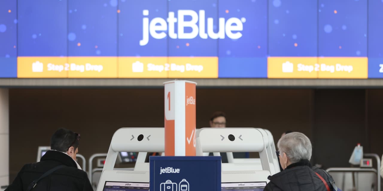 JetBlue issues revenue warning for Q3 after weather and ATC disruptions