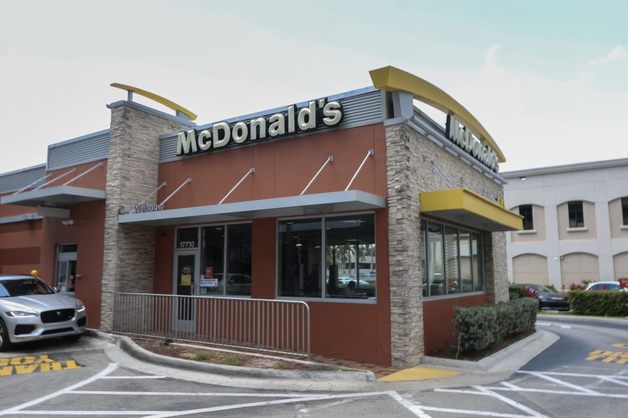 McDonald’s is making a historic bet on chicken — and AI — to bring back customers
