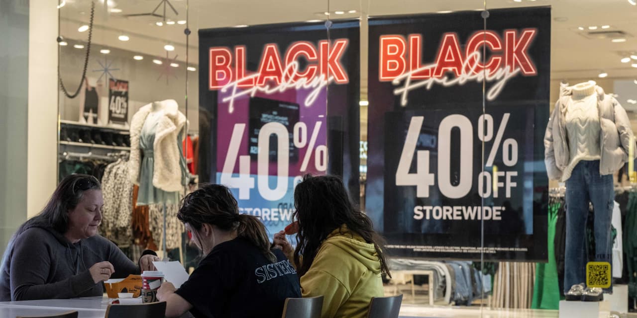 This year, more people fell behind on their credit card bills.  Here’s how tough things could get in 2024.