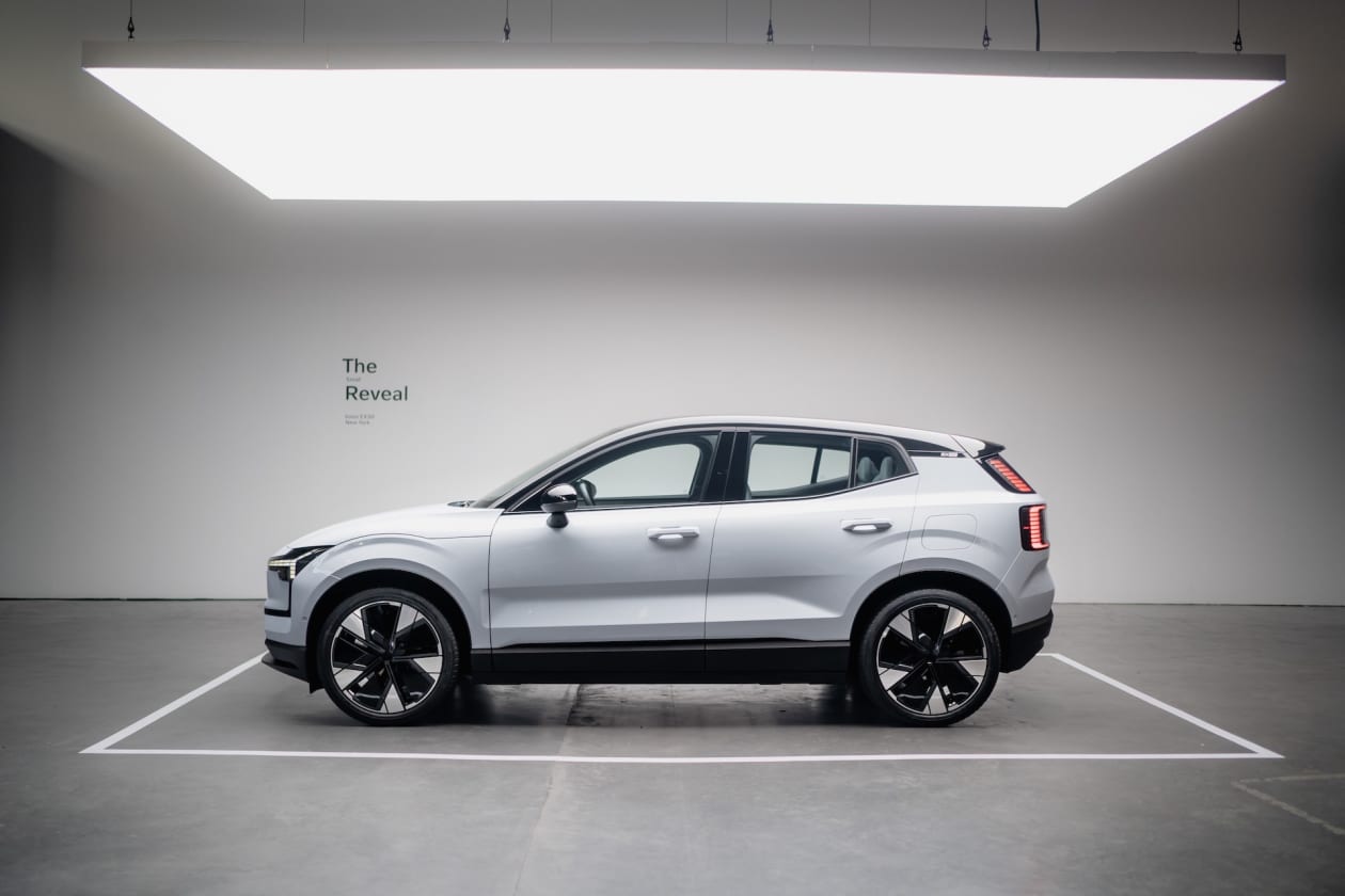 Volvo Car sales rose 25% in March to hit monthly record - MarketWatch