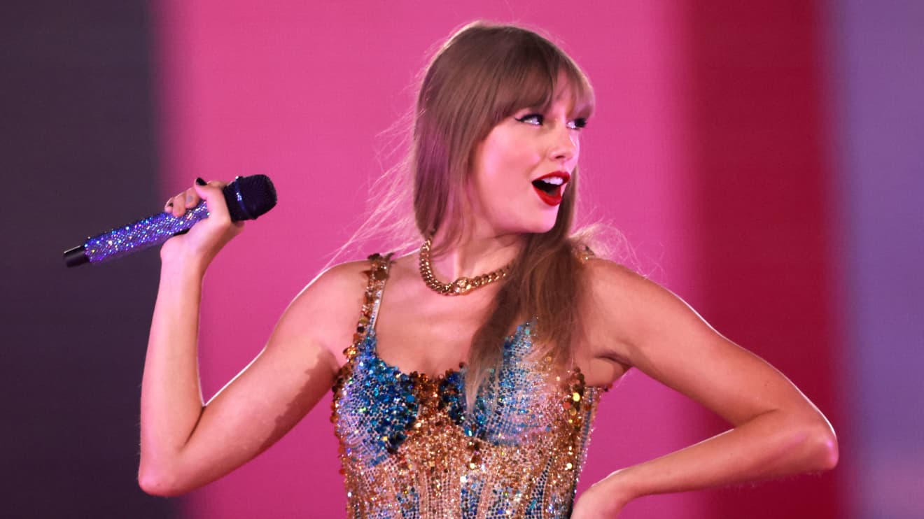 Taylor Swift: Chiefs' TV ratings RISE with 27 MILLION tuning in to