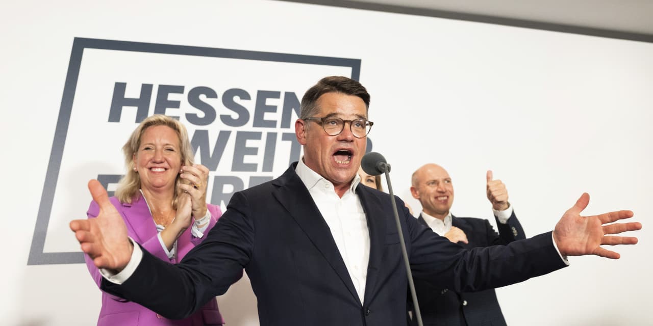 German conservative opposition wins 2 state elections; far-right party makes gains