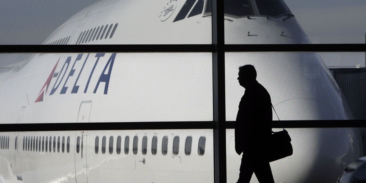 Airlines halt flights in and out of Israel after massive attack by Hamas - Vimarsana News