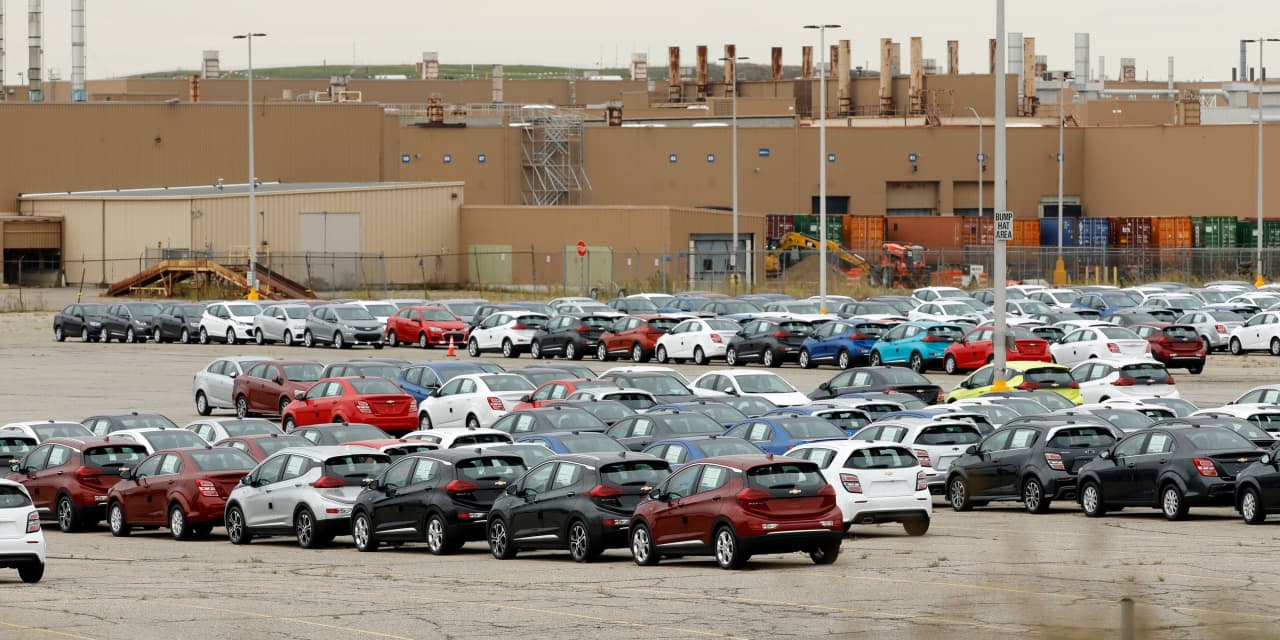 GM to lay off about 1,300 in Michigan as Bolt, Camaro end production