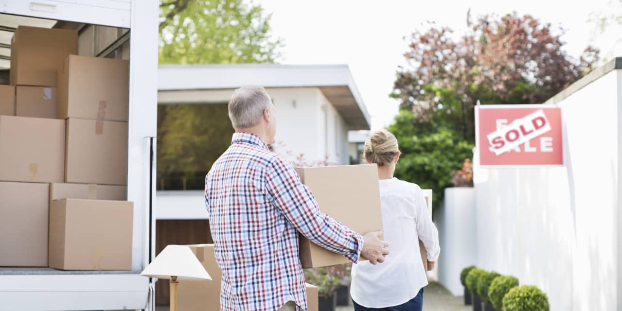 Moving in retirement? How — and when — to downsize a life. - Vimarsana News