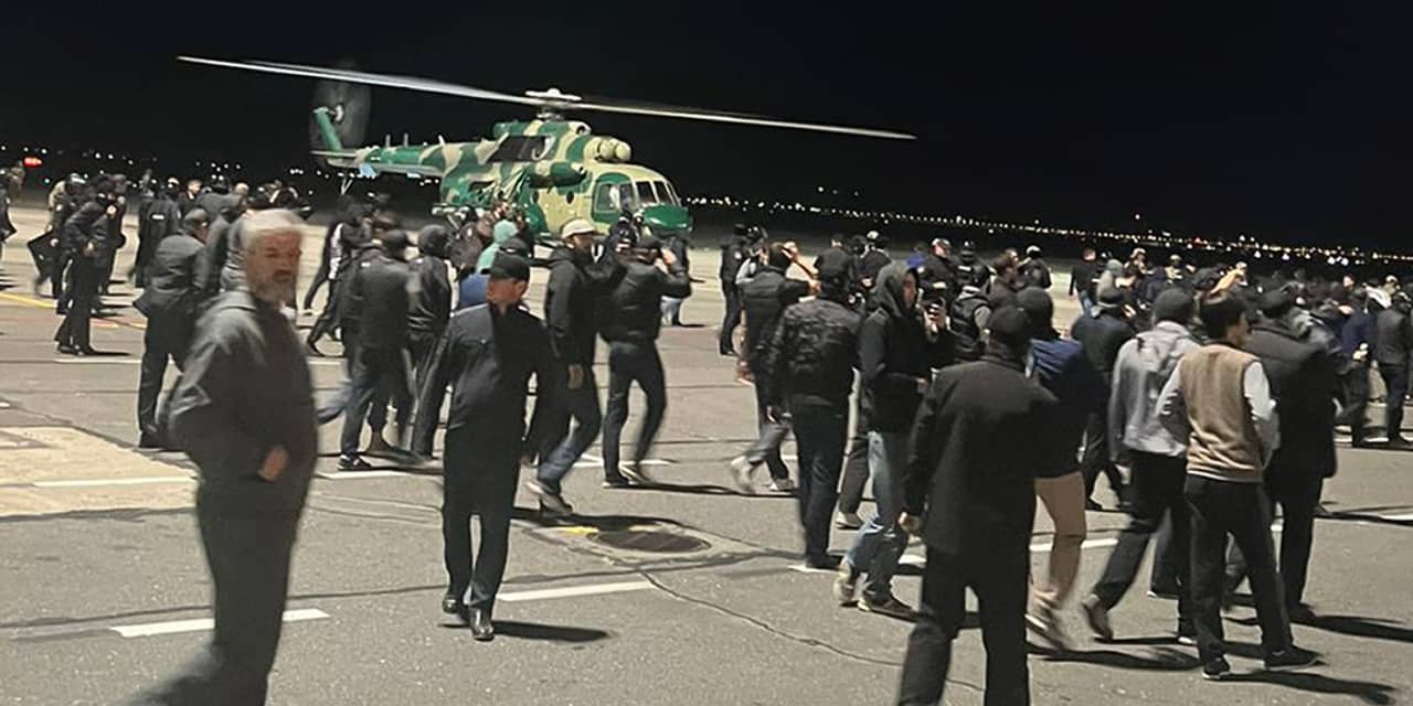 Russia closes airport in Dagestan after hundreds storm flight arriving from Tel Aviv - Vimarsana News