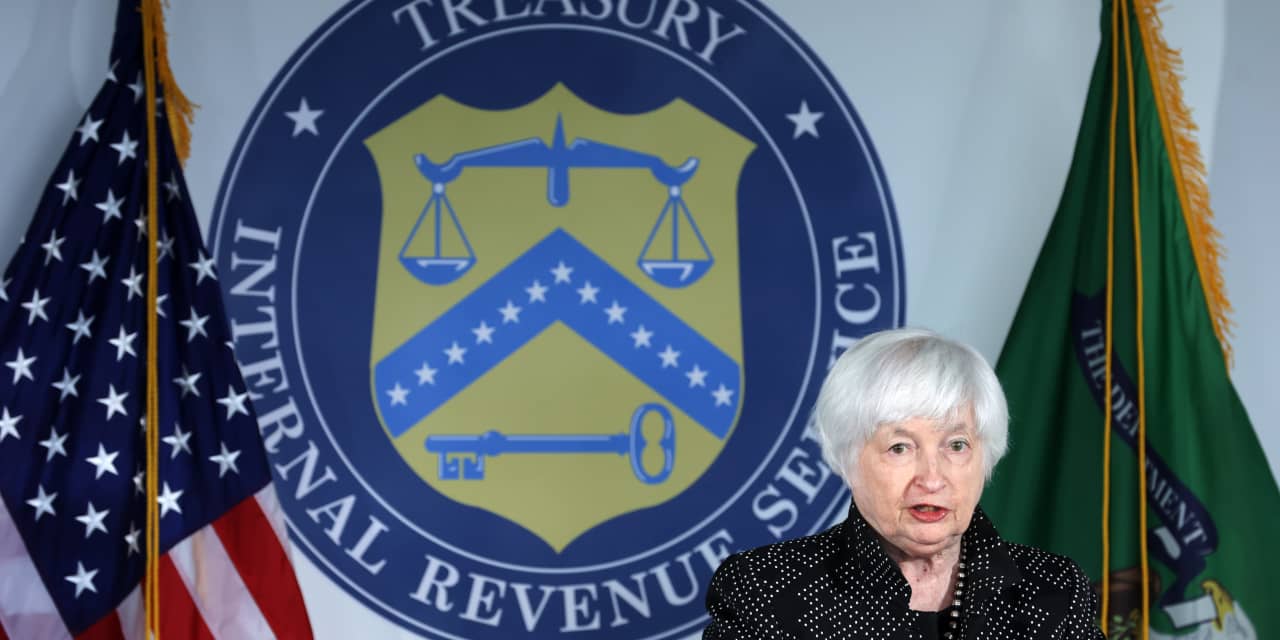 Tax-loss harvesting hurt stocks in October. But traders can use this to their advantage. - Vimarsana News