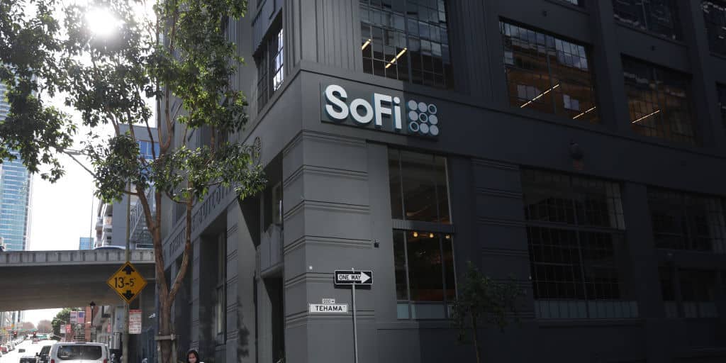 SoFi’s stock gains as a onetime skeptic changes his tune