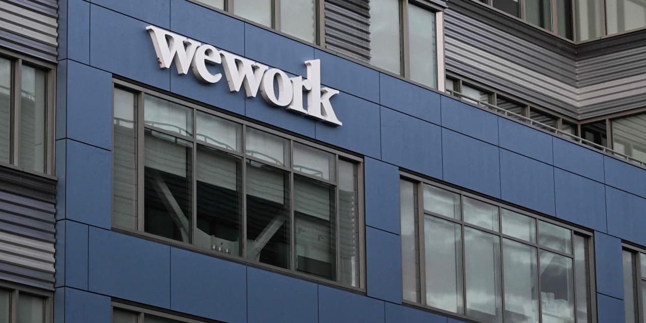 WeWork plans to file for chapter, WSJ studies; inventory plunges