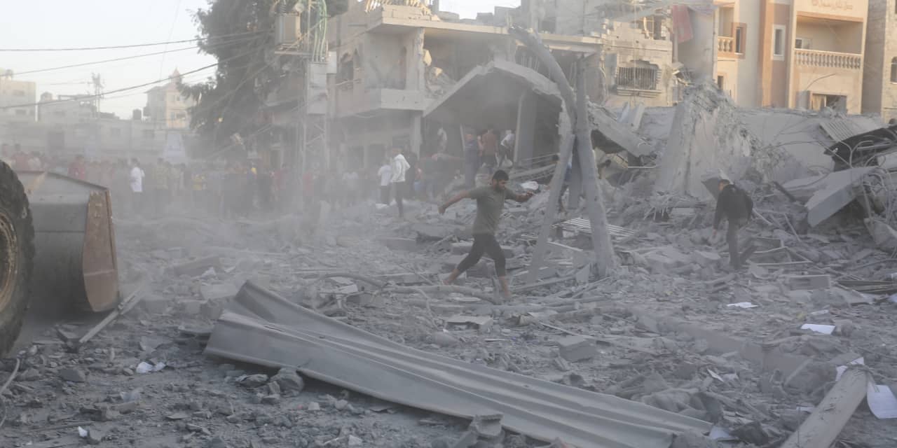 Israeli forces cut off north Gaza to isolate Hamas as advance into ...
