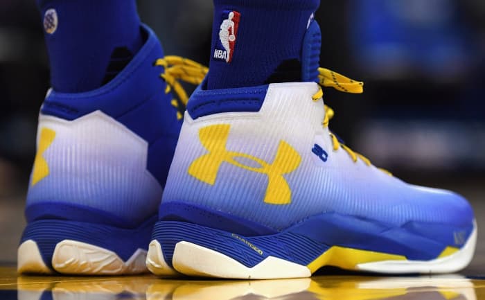 Under Armour posts earnings beat but no longer expects revenue to grow ...