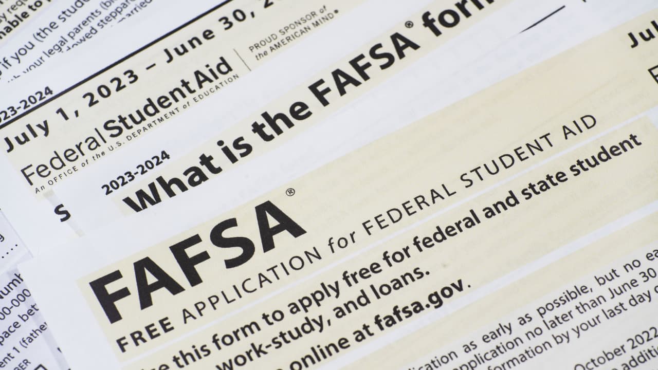 The botched FAFSA rollout made this year’s college decision season a headache. What if we got rid of the form?