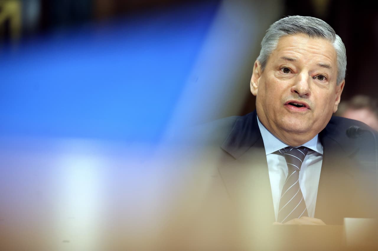 Here’s what Paramount would have to do for Netflix to walk away from its Warner Bros. deal