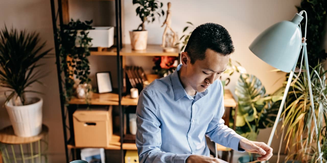 My financial adviser charges advisory, manager and platform fees — and the total fee is 1.15%. Is this even normal? - Vimarsana News