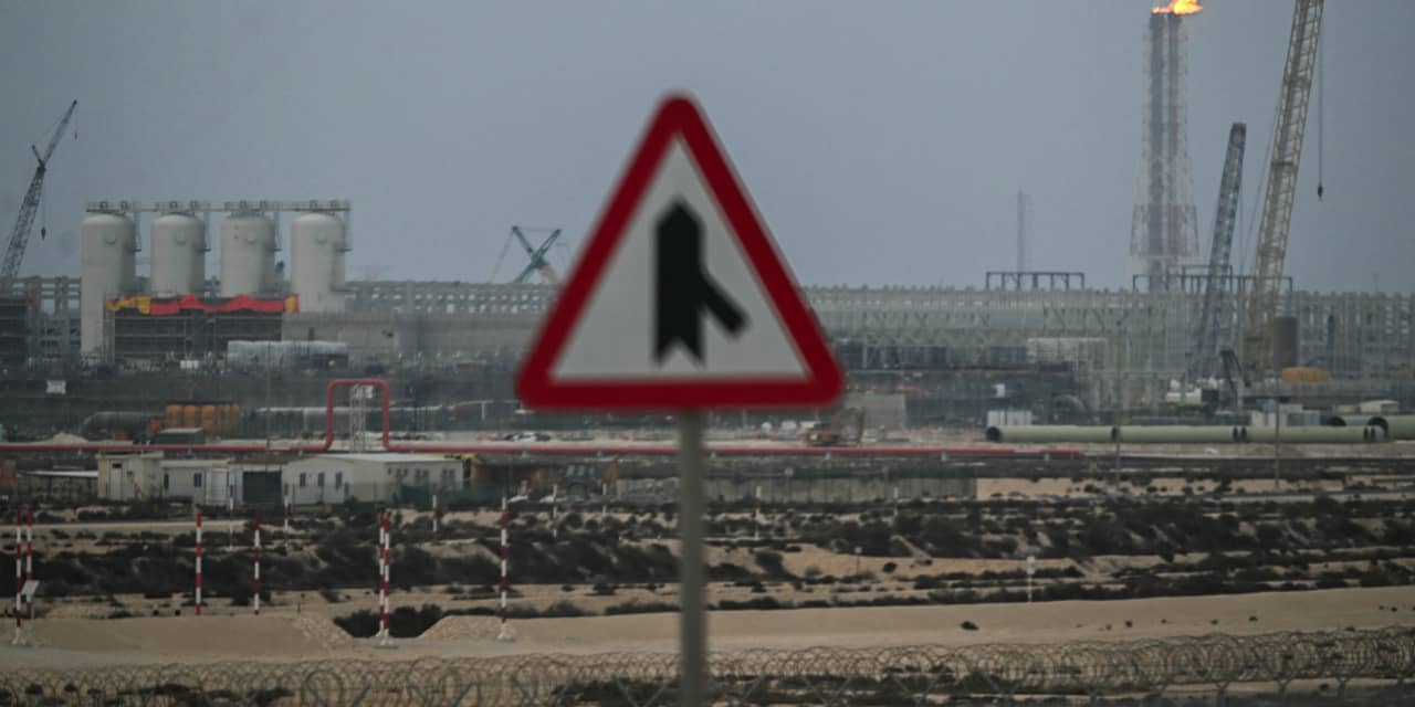 marketwatch.com - Charlie Garcia - This hidden oil price is ripping the hull out of the global economy