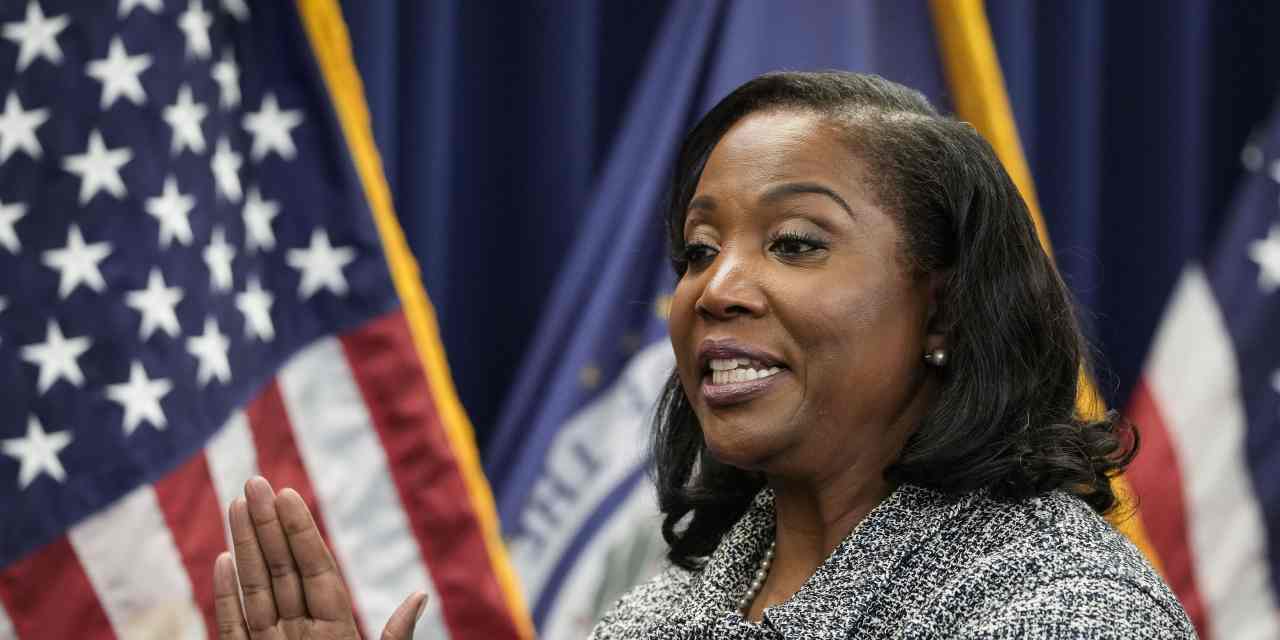 Judge Blocks Trump Firing of Fed Governor Lisa Cook