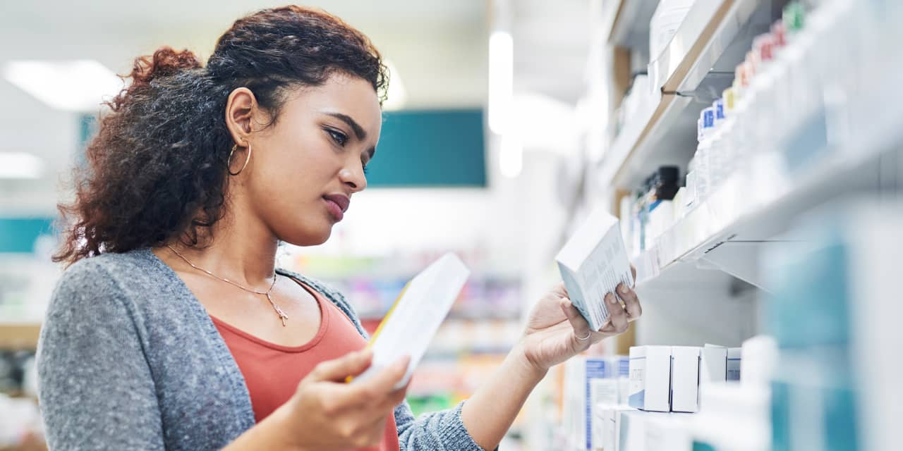 Inflation is slowing, but consumers aren't buying it. Are they just stuck in the past? - Vimarsana News