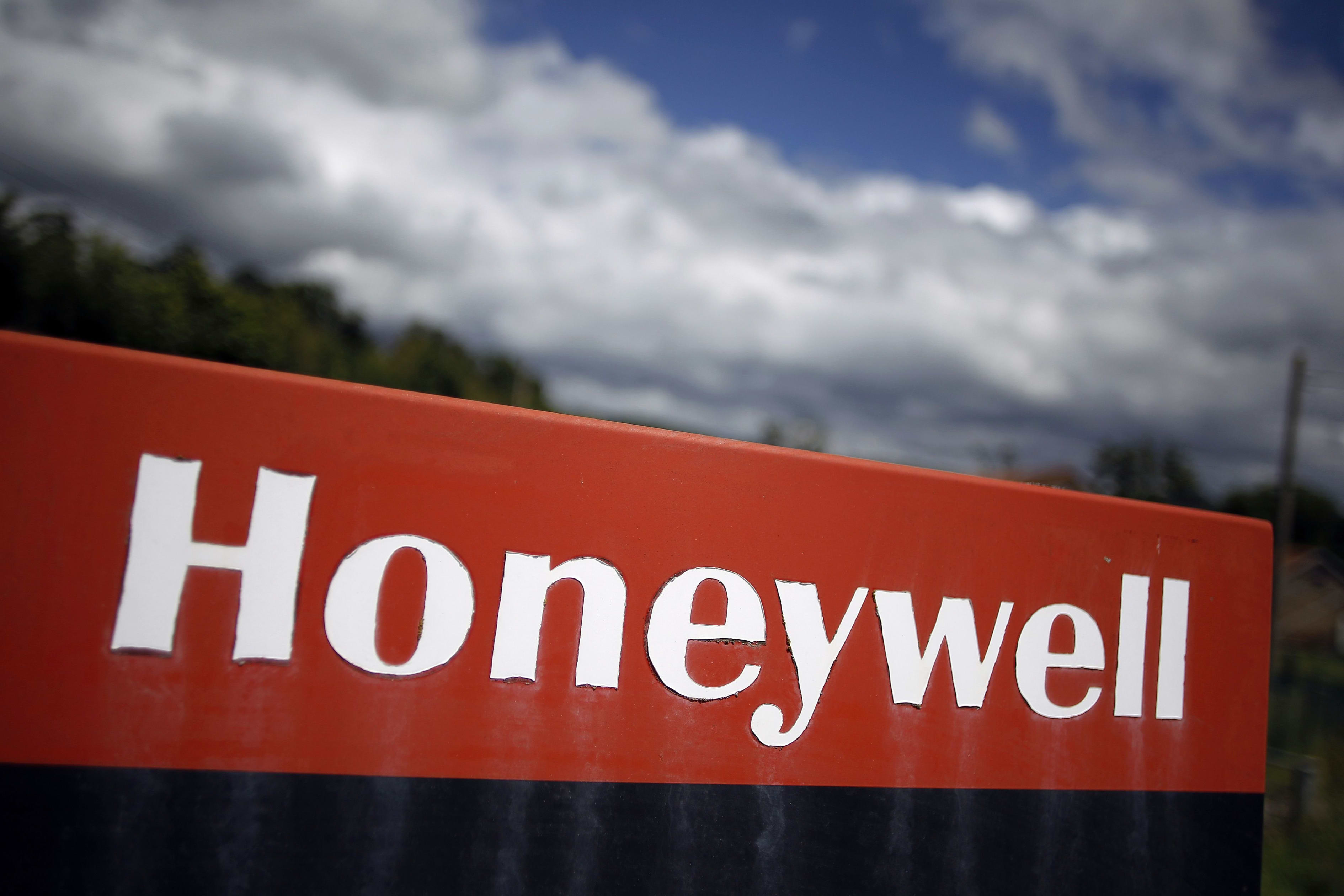 Honeywell agreed to a lowered price on Johnson Matthey's catalyst technology business.
