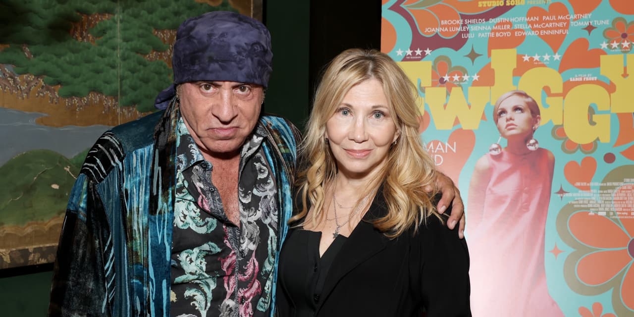 ‘Sopranos’ star Steven Van Zandt is selling his Greenwich Village ...