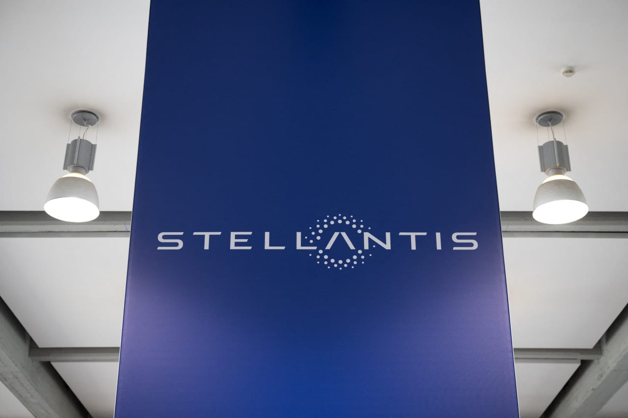 Stellantis posts 27% drop in sales on lower shipments to U.S. and Europe