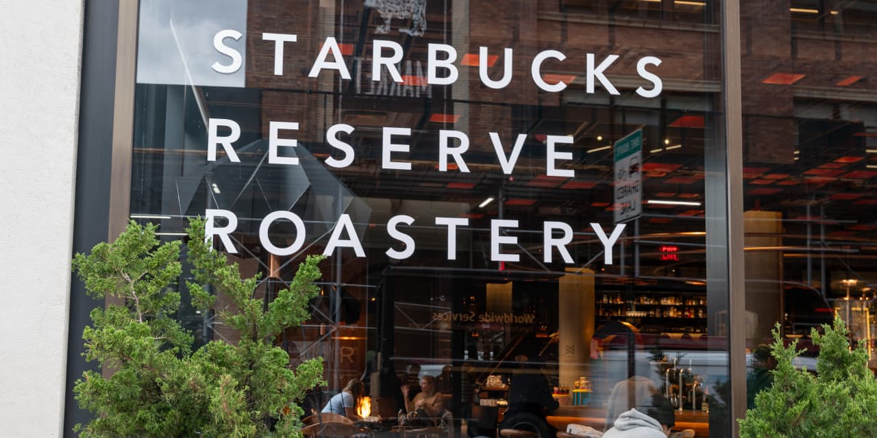 Starbucks’ Earnings Disappoint Investors, Yet Stock Soars in Post-Market Trading