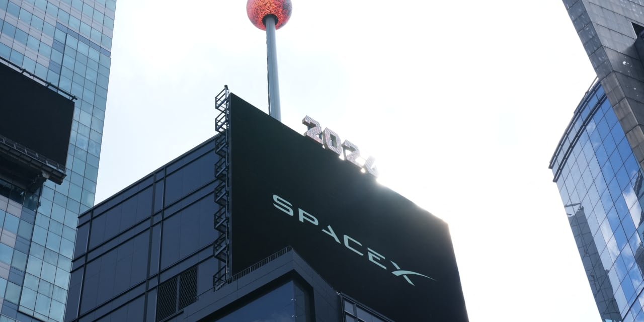 A SpaceX ‘investment coma’ is driving this major space ETF toward its worst month in 6 years