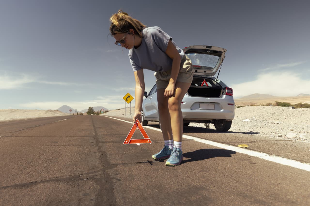 7 things you should always keep in your car