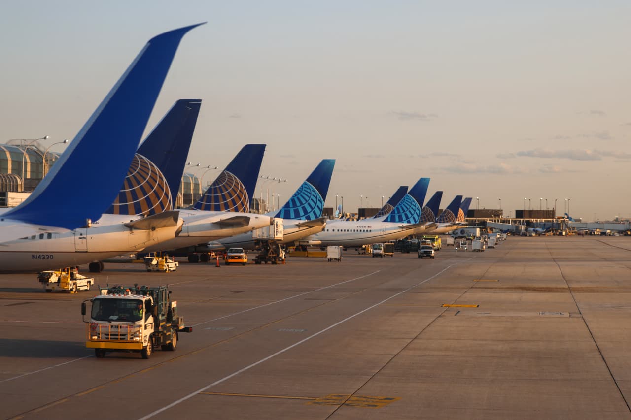 United Airlines Plane Catches Fire Just Before Takeoff