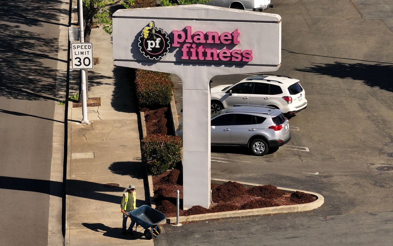 Planet Fitness's stock rises premarket as it beats profit and revenue estimates