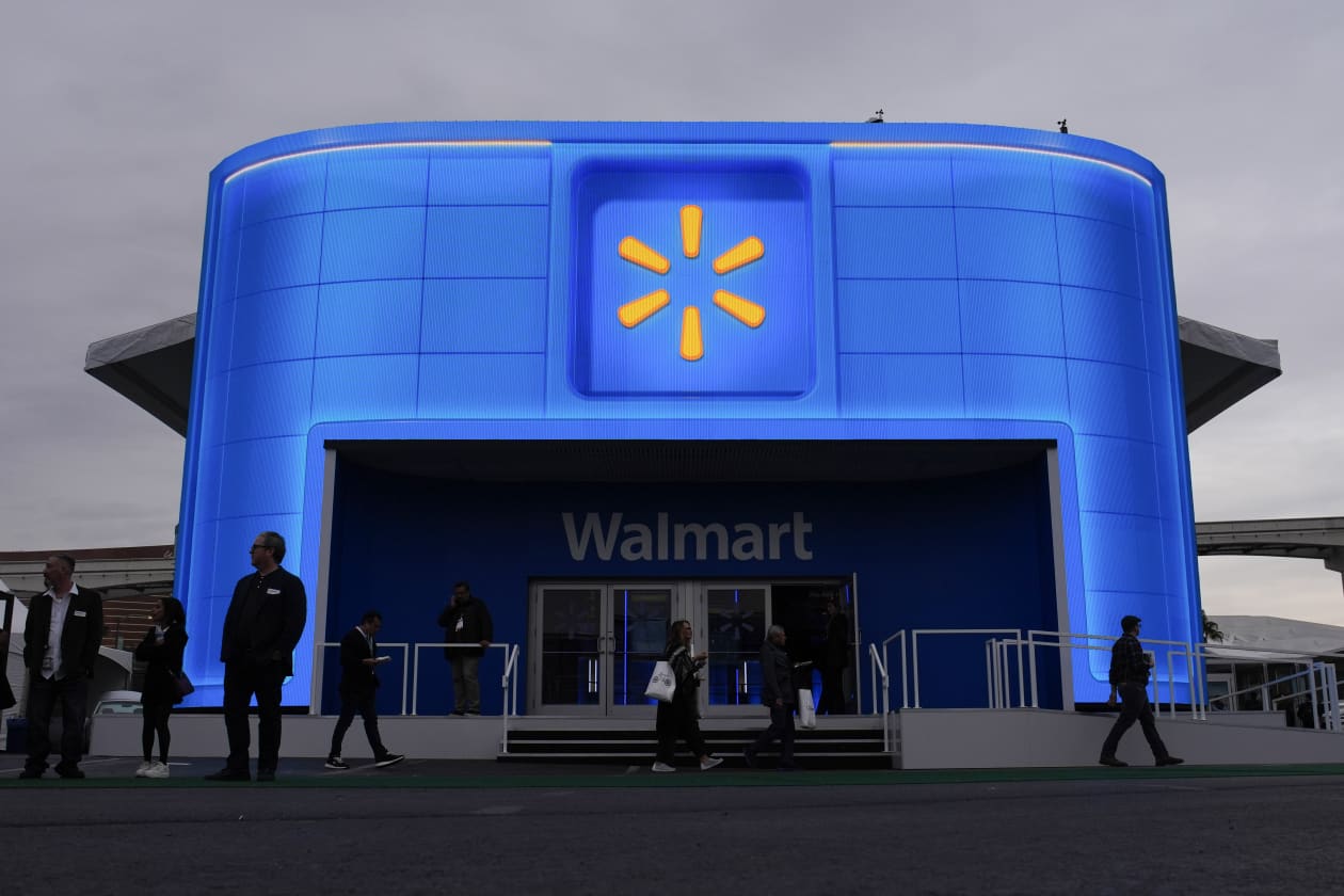 Walmart expands drone deliveries, experiments with AI to enhance ...