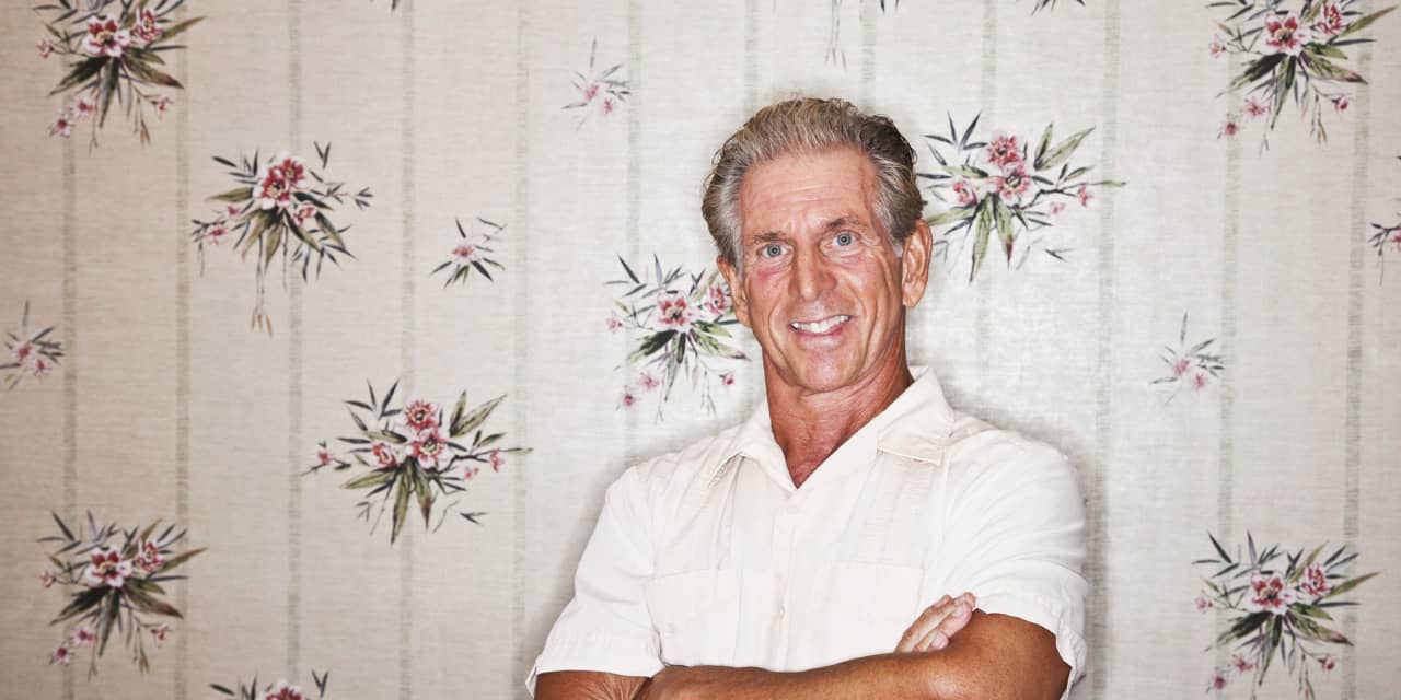 ‘His wife is manipulative’: My father married a woman, 60, with no ...