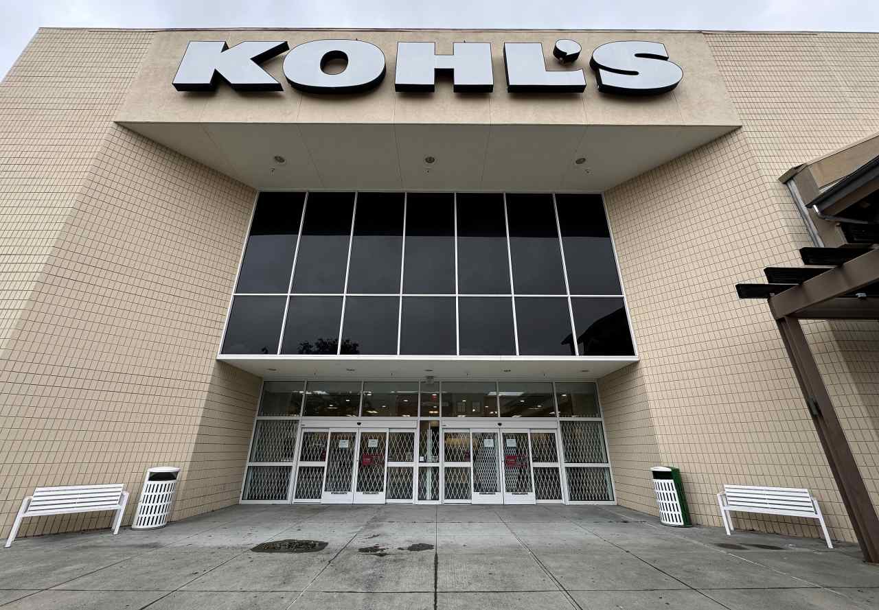 Kohl’s stock soars as a sales beat, affirmed outlook soothes some tariff fears